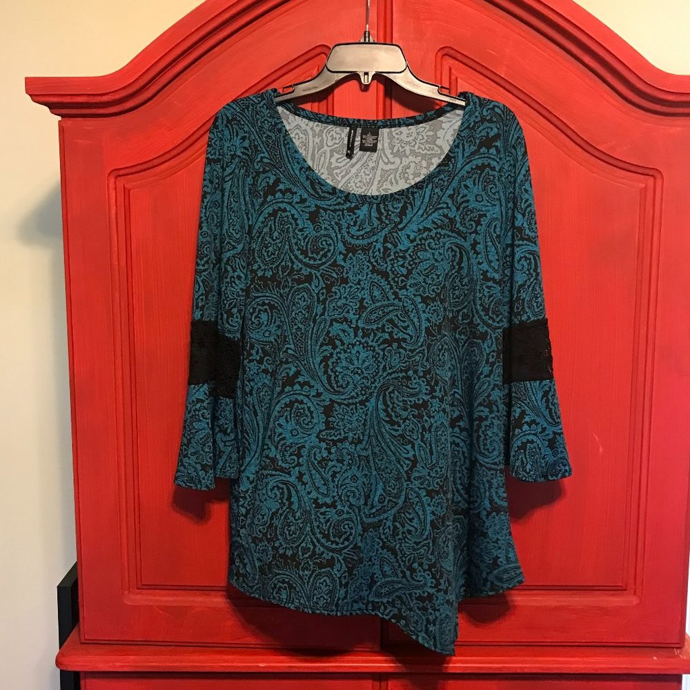 New Directions Boho Aqua Black top lace sleeves size L
